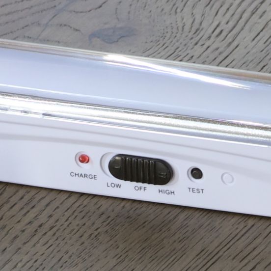 Подробнее о Светильник на аккумуляторе LED CT-9932, фото 5 Светильник на аккумуляторе LED CT-9932, фото 5