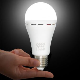 Подробнее о Лампа аккумуляторная Е27 LED NOAS YL95-0711 6500K, фото 4 Лампа аккумуляторная Е27 LED NOAS YL95-0711 6500K, фото 4